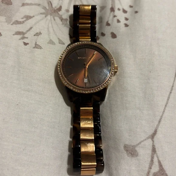 Michael Kors Tortoise Shell Watch - Picture 2 of 3